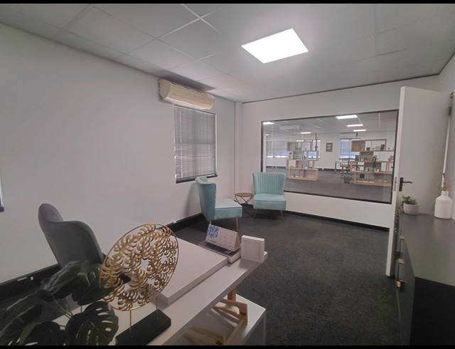 428M² OFFICE TO LET IN BRYANSTON
